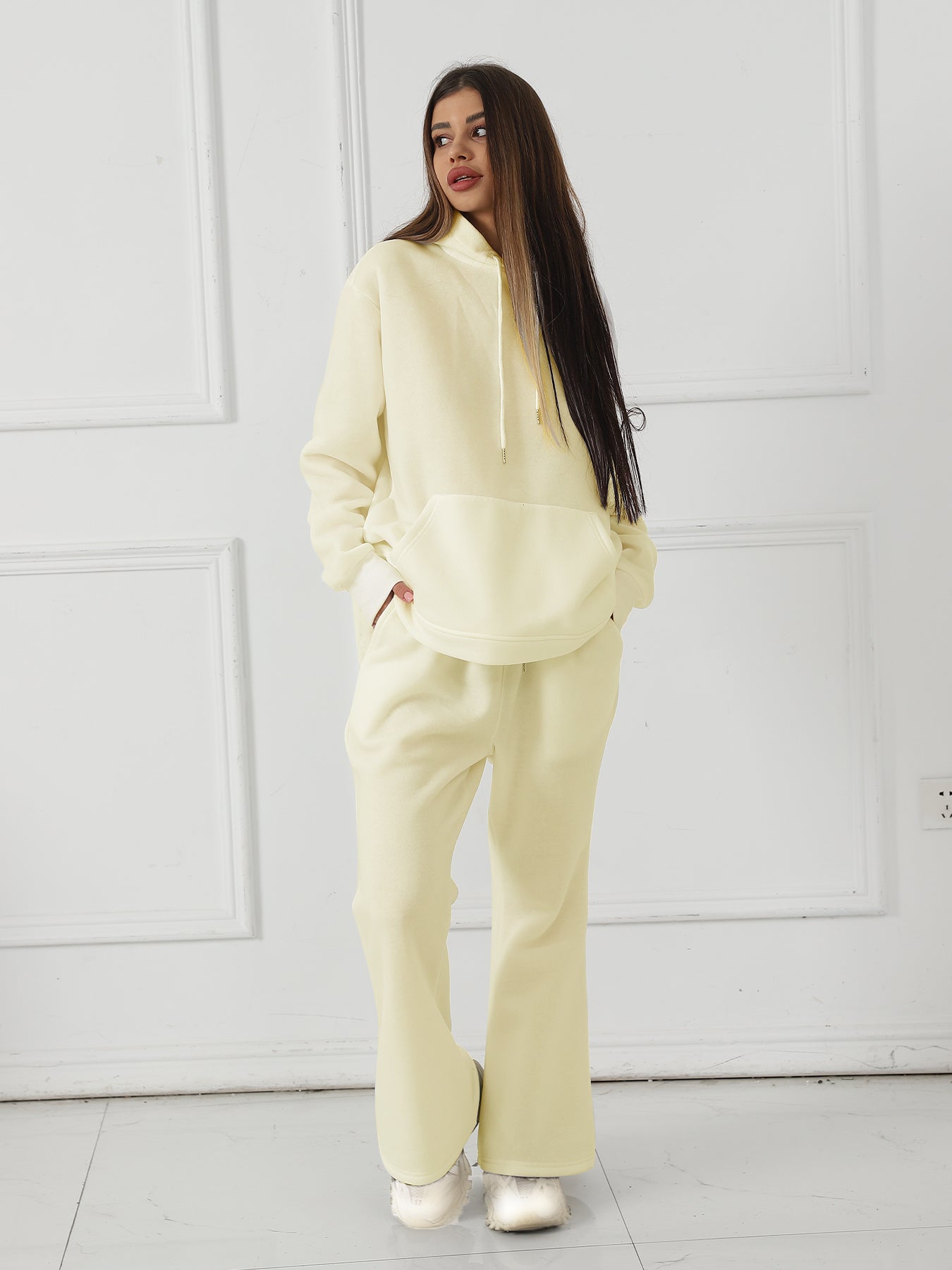 Women's Long Sleeved Sweatshirt Set