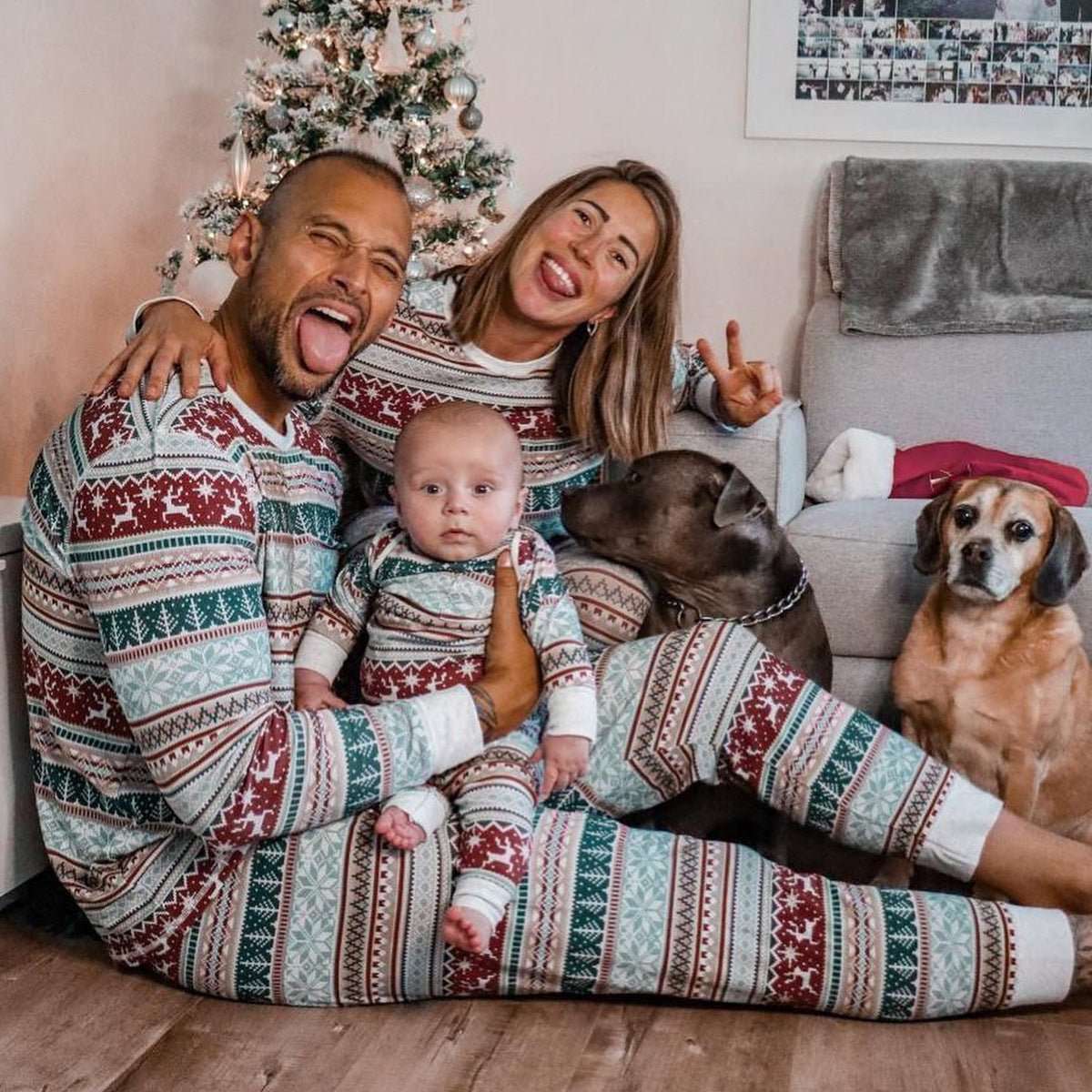 2024 Family Christmas Matching Pajamas Set Xmas Adult Kids Mother And Daughter Father Son Sleepwear Baby Family Look Outfits - MyStylz