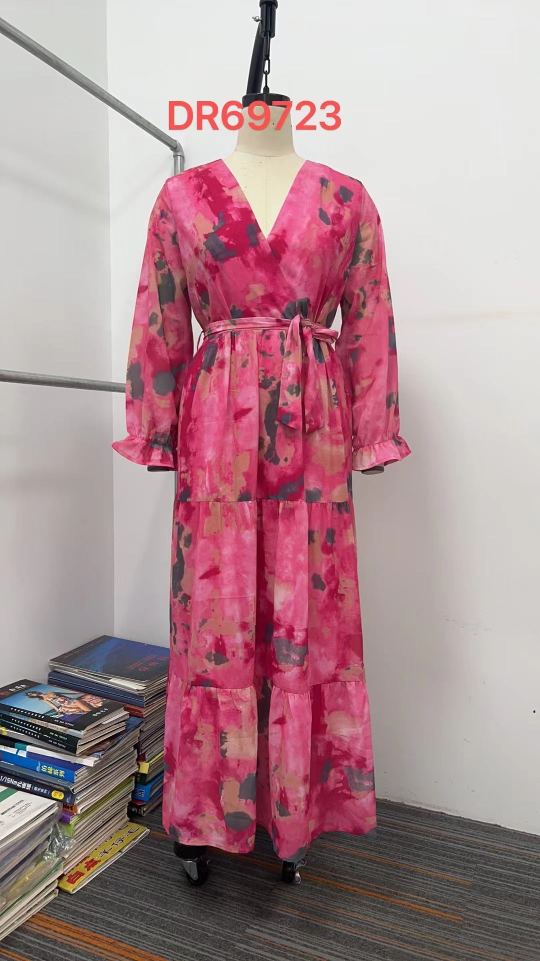 Long-sleeved Floral Print Dress Elegant V-neck
